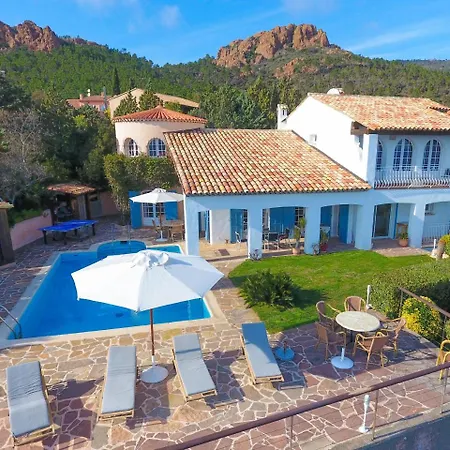 Luxueuse Surplombant La Mer - Vue Incroyable Villa Saint-Raphael (Var)